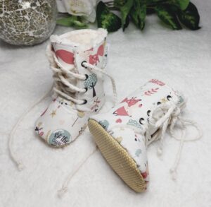 Babyschuhe Winter Boots „Füchse“ – warm gefüttert, Größe 17/18 (3–9 Monate)