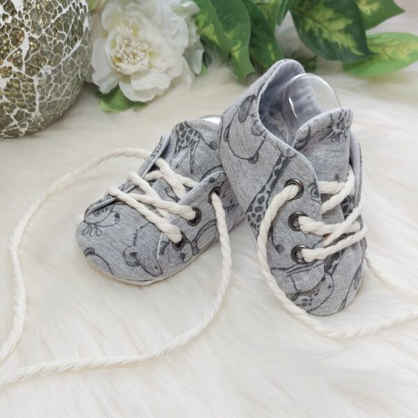 Babyschuhe Turnschuhe „Tiere“ – Größe 17/18, 3–9 Monate (Fußlänge ca. 10–11 cm)
