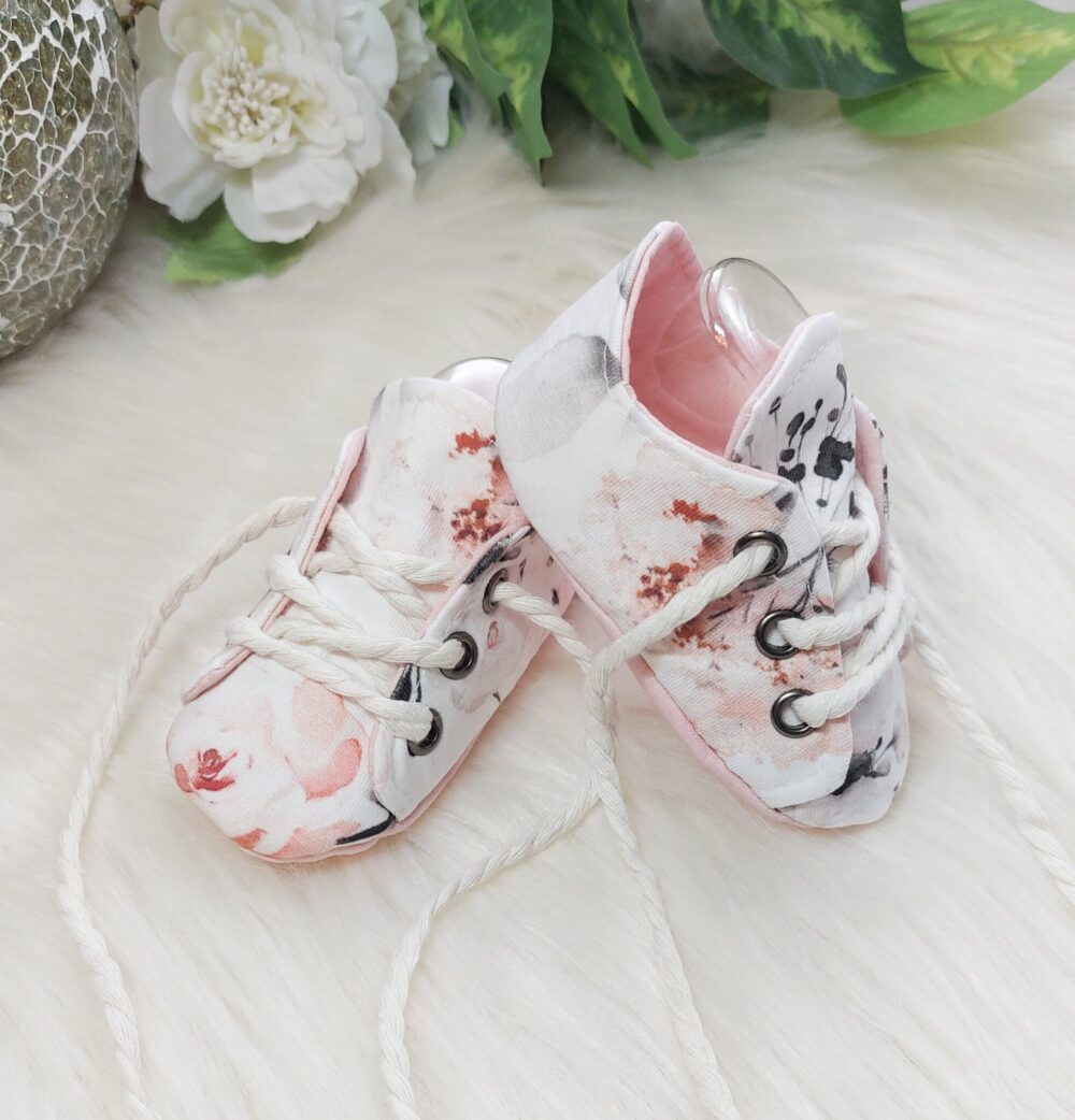 Babyschuhe Turnschuhe „Blumen“ – Größe 17/18, 3–9 Monate (Fußlänge ca. 10–11 cm)