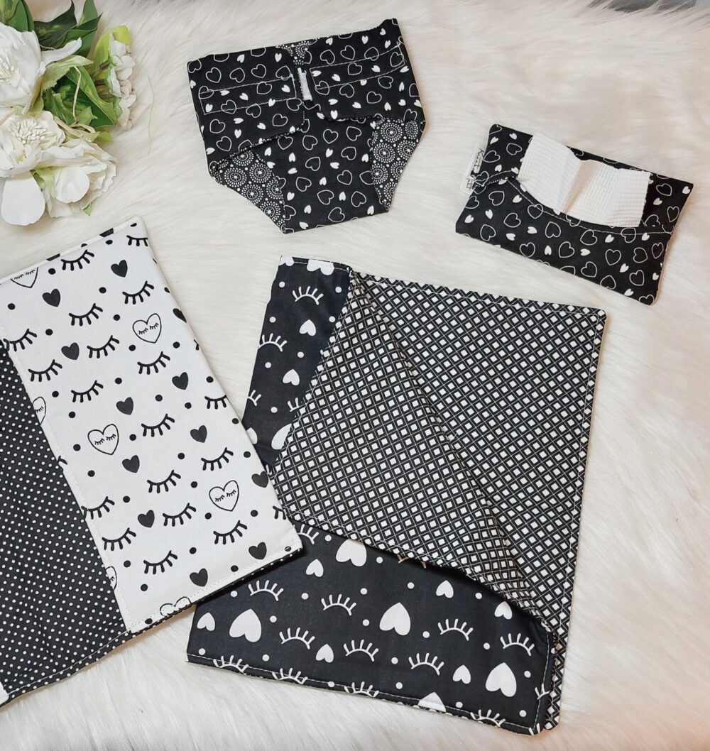 Puppen Wickeltasche „Herzen“ inkl. Wickelunterlage – Set 2-teilig