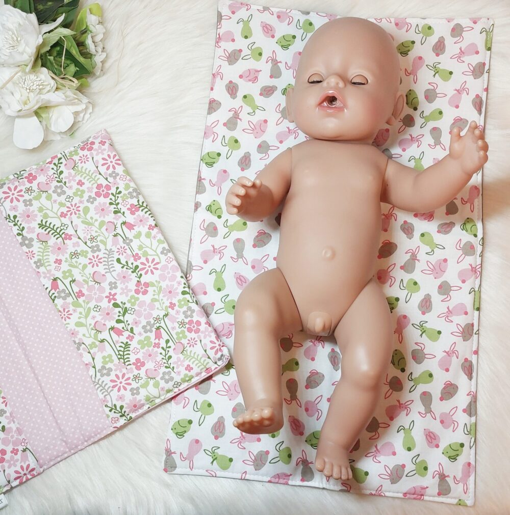 Puppen Wickeltasche „Blumen“ inkl. Wickelunterlage – Set 2-teilig
