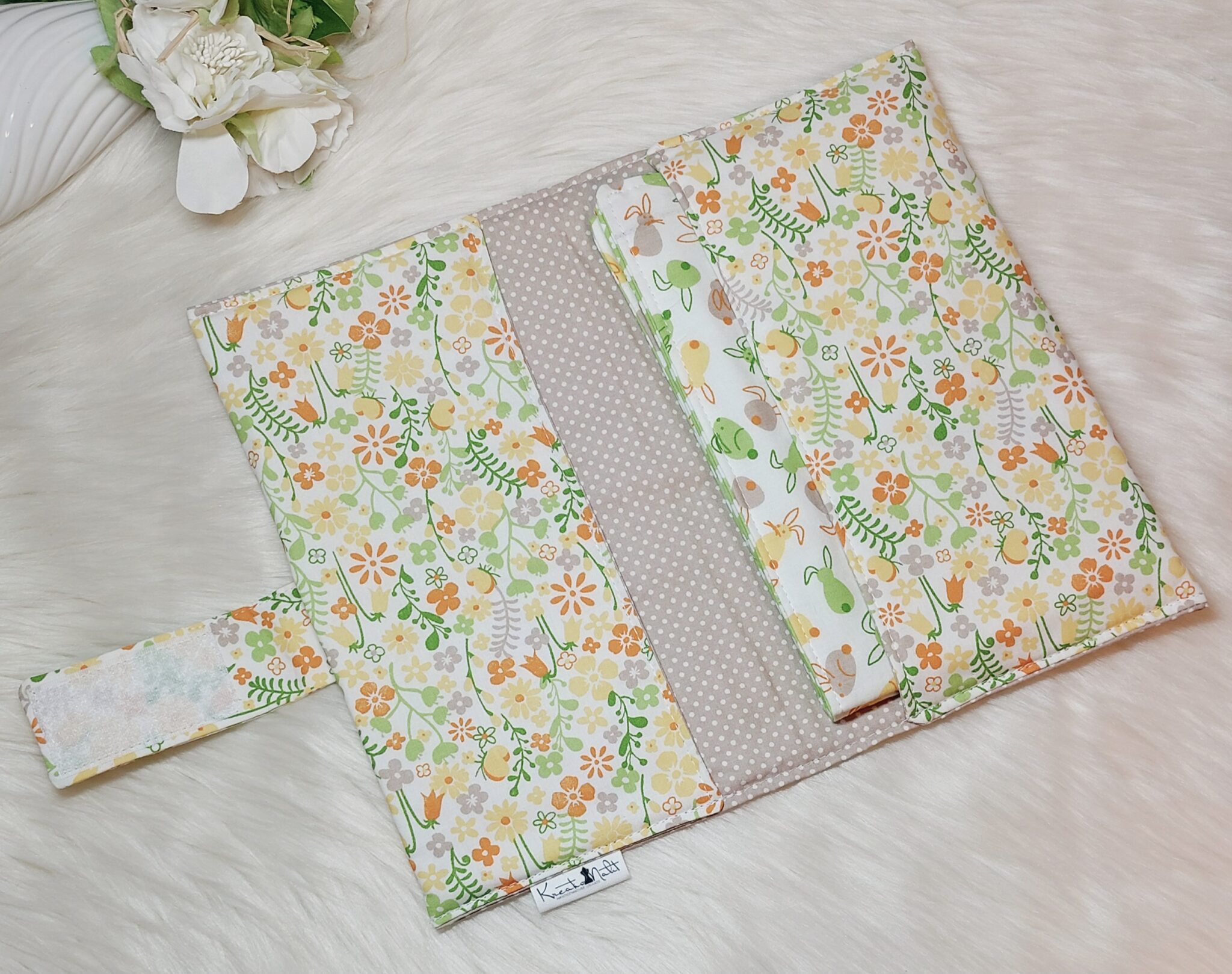 Puppen Wickeltasche „Blumen“ inkl. Wickelunterlage – Set 2-teilig – Bild 3