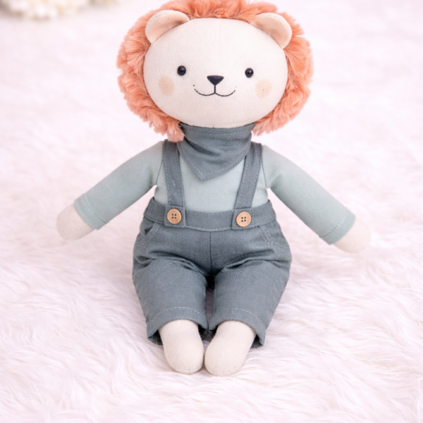 Zauberhafte Löwen-Puppe (inkl. Kleidung) – ca. 35 cm