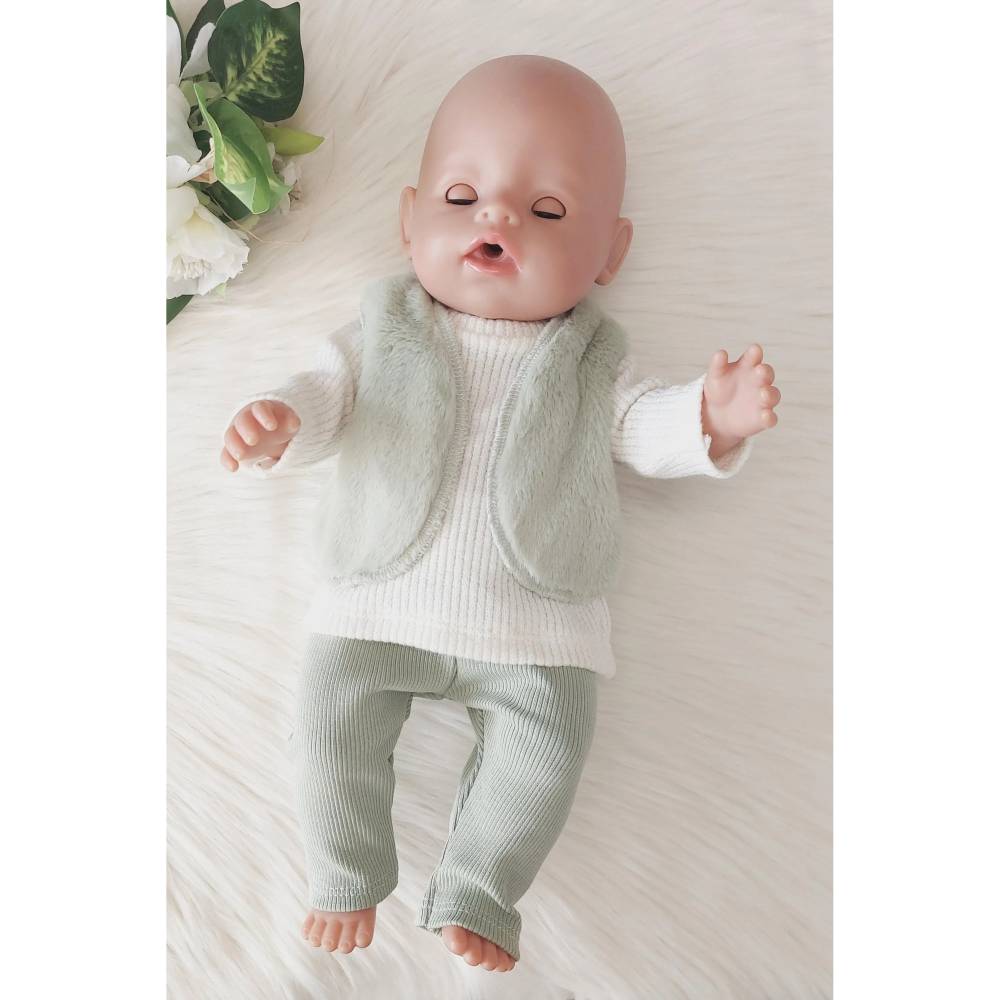 Puppenkleidung Set „Pastell Mint" – Kuschelige Puppenweste, Pullover & Hose | 3-teilig oder einzeln erhältlich – Bild 4